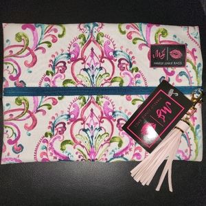 NWT Makeup Junkie Bag: Medium Paisley